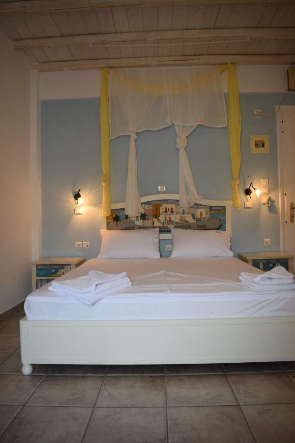 Studios Niovi Serifos Livadi  Exterior foto